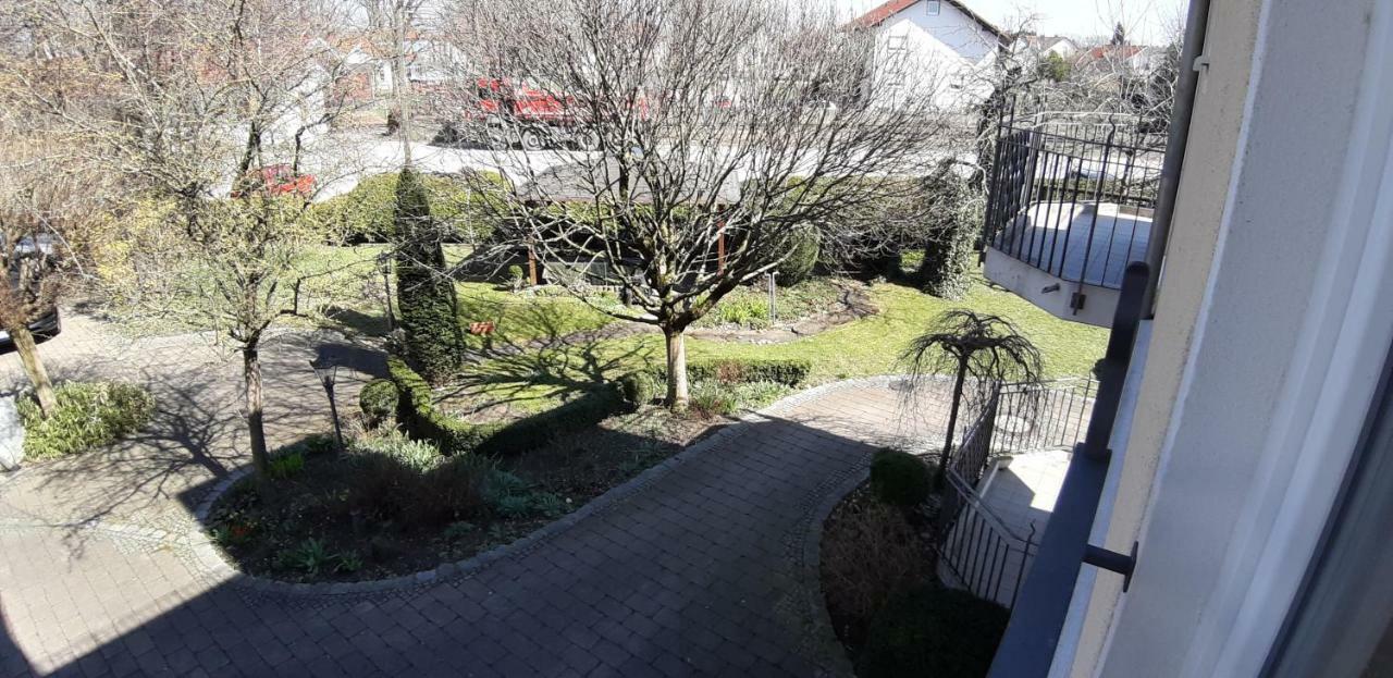 Hotel Rauch Ettringen  Extérieur photo